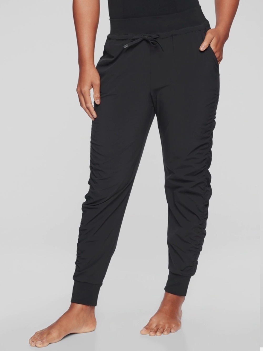 Athleta Attitude Drawstring Ruched Black Lightweight Sport Jogger Pants Size 2